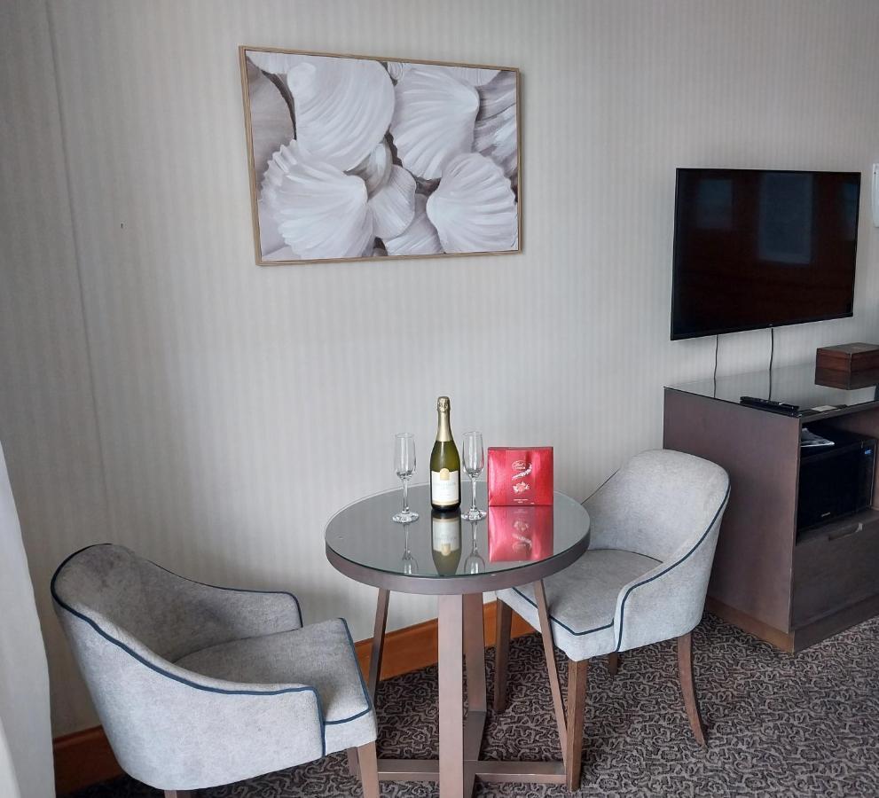 Luxury Privately Owned Ocean View Studio Apartments At O4Ks Gold Tower Gold Coast Buitenkant foto